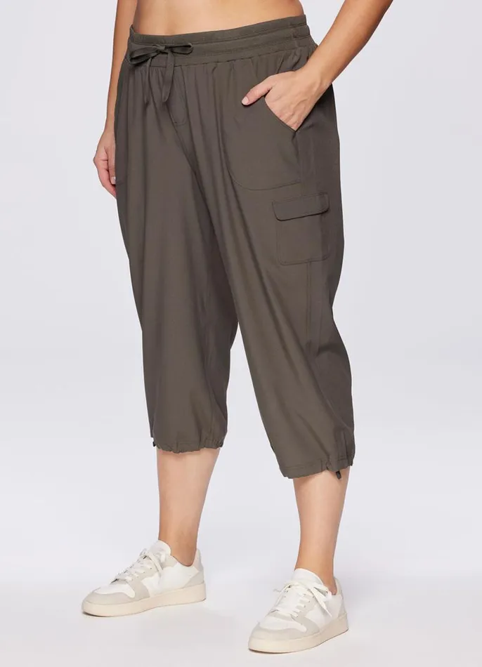 Women Plus Prime Anywhere Cargo Capri Olive RBX Active Pants
