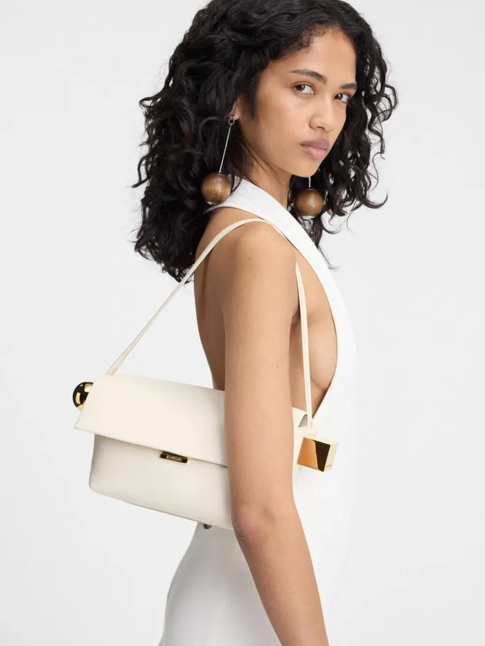 Women Shoulder Bags JACQUEMUS The Rond Carr Light Ivory Women Shoulder Bags JACQUEMUS The Rond Carr Light Ivory