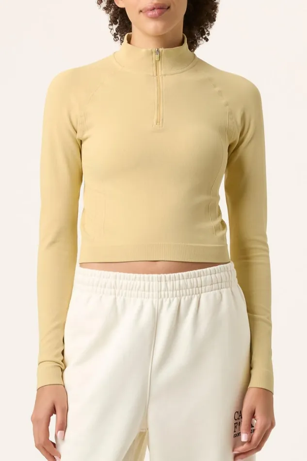 Women Tops and TShirts Fila Breakpoint Seamless Quarter Zip 200 Soy Bean Women Tops and TShirts Fila Breakpoint Seamless Quarter Zip 200 Soy Bean