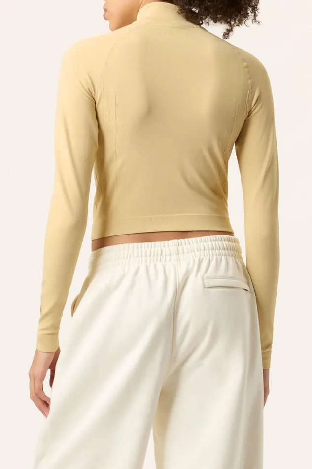 Women Tops and TShirts Fila Breakpoint Seamless Quarter Zip 200 Soy Bean Women Tops and TShirts Fila Breakpoint Seamless Quarter Zip 200 Soy Bean